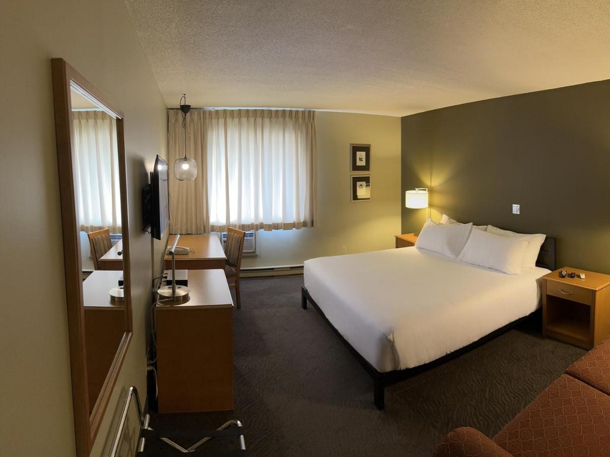 Heritage Inn Hotel & Convention Centre - Кранбрук Екстериор снимка